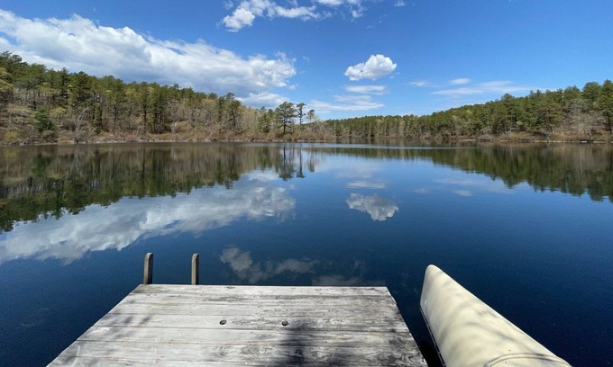 West Wareham House | Lake Front Property, Close to Cape Cod!