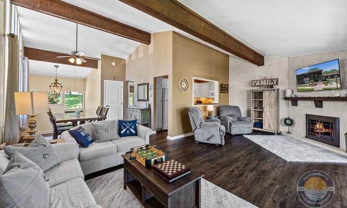 Lake Geneva Condo | Lake Geneva Summer Escape Pool, Patio & Lake Views