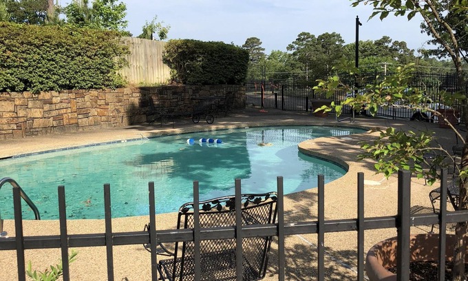 Rockwell Condo | Lake Hamilton LAKEFRONT Condo