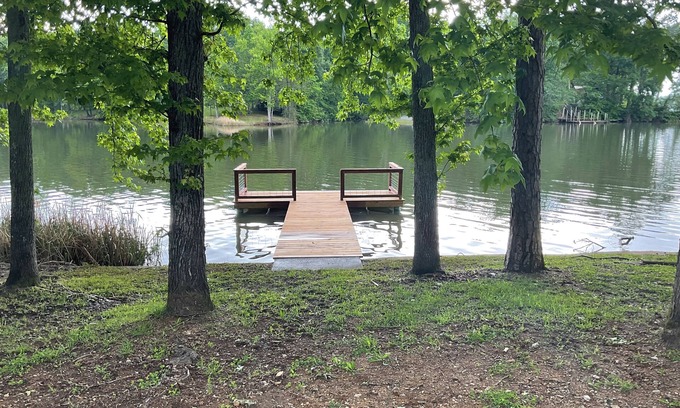 Decatur House | Lake home on Chickamauga Lake/Tennessee River.nDriveway leads to boat ramp.
