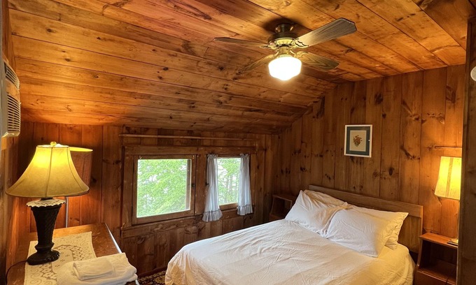 Bolton Landing House | Lake House in Bolton Landing on Lake George: Boat Rentals, Paddle Boards, Pool