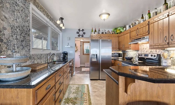 Mukwonago Cabin | Lake House w/Amazing Views Next to Kettle Moraine and Alpine
