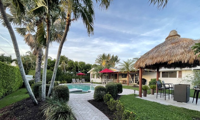 Lake Ida Shores House | Lake Ida Oasis home with amazing pool