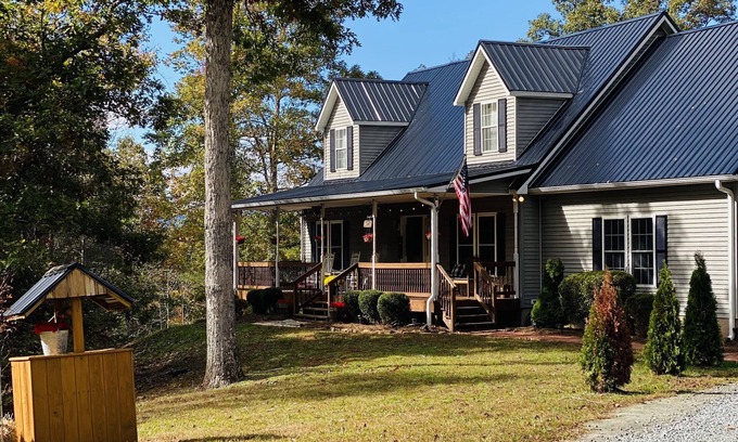 Rutherfordton House | Lake Lure Area Mountain Creek Lodge on 30 acres with private pristine river!