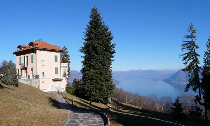 Carciano Villa | Lake Maggiore villa