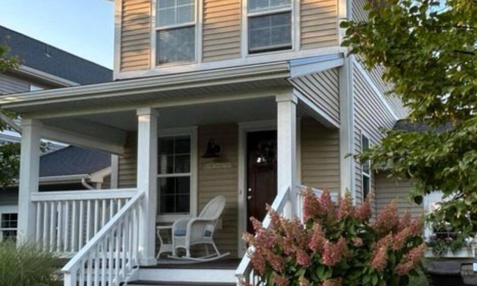 Benton Harbor House | Lake Michigan Getaway at Harbor Shores in St. Joe-Benton Harbor