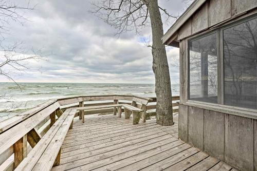 Douglas House | Lake Michigan Waterfront Home 1 Mile to Downtown!