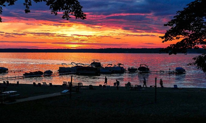 Lake City House | Lake Missaukee Beach Home in Lake City