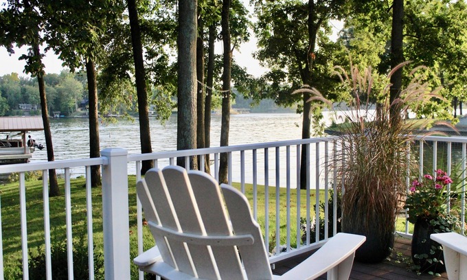 Effingham House | Lake Sara cottage: 3BR/2BA, hot tub, swim dock, firepit, kayaks, & lake views!