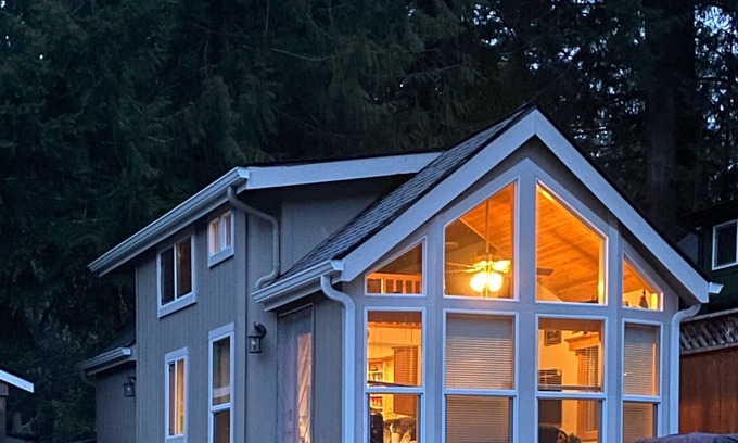Port Angeles Cabin | Lake Sutherland Chalet Style Tiny House