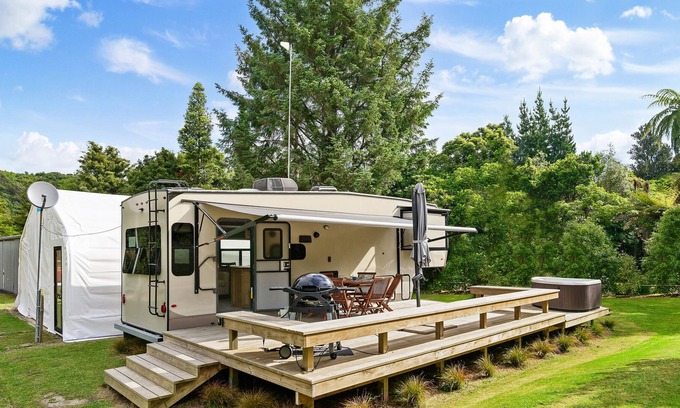 Lake Tarawera House | LAKE TARAWERA LUXURY ACCOMODATION