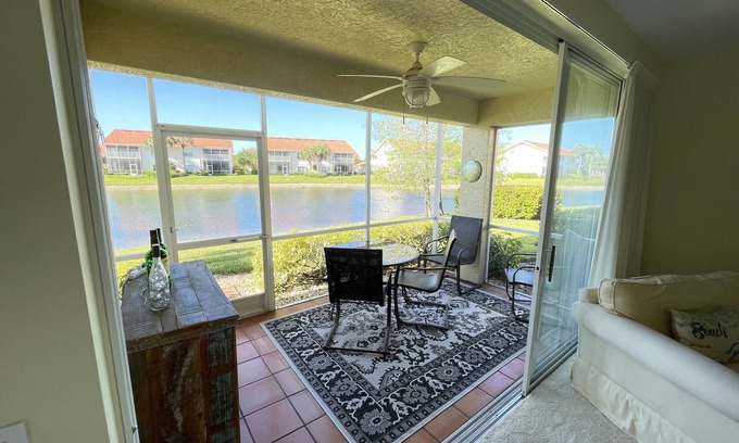 Naples Condo | Lake view - Bright and airy ,end unit Condo-1st Floor-Walk to Pool & Clubhouse