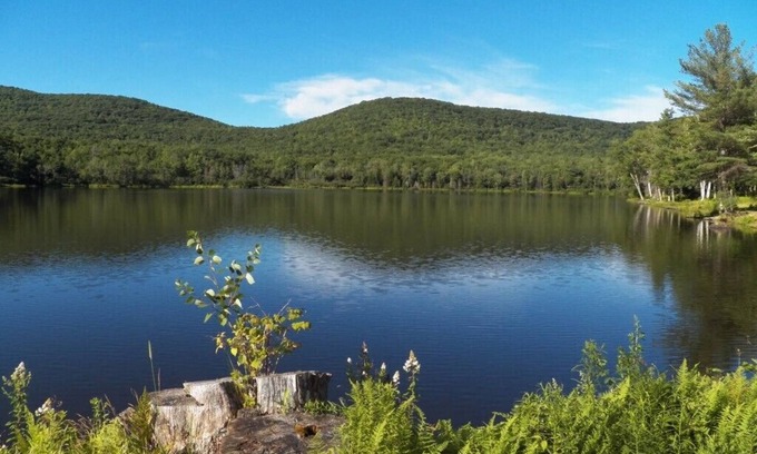 Windham Cabin | Lake view Cabin on Lake Heloise