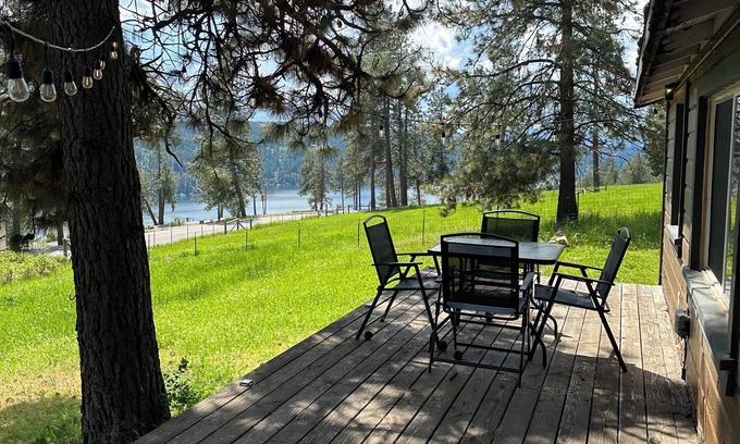 Coeur d'Alene Cabin | Lake view cabin!