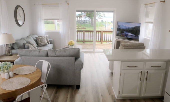 Houghton Lake Heights Cottage | Lake View Cottage in Roscommon with beach access and playground!