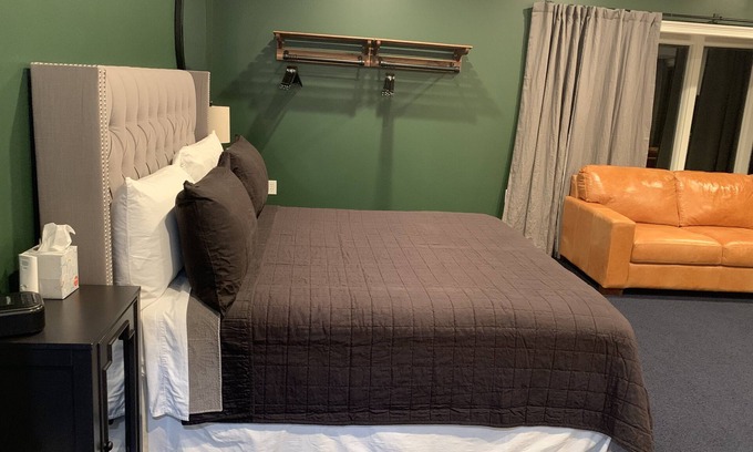 Hector Apartment | Lake view on wine wine trail and just 10 minutes to Watkins Glen