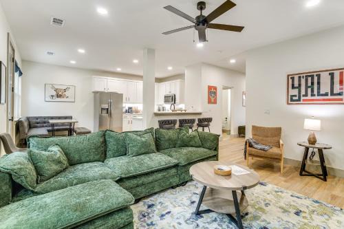 Lone Star House | Lake-View Retreat with Games and Yard in Daingerfield