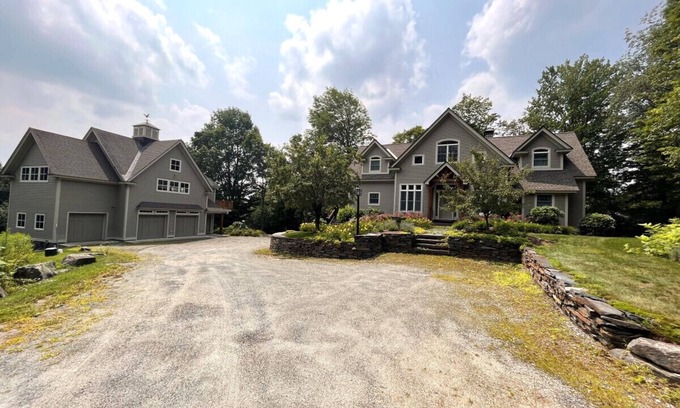 Wilmington Ski Chalet | Lake Whitingham estate