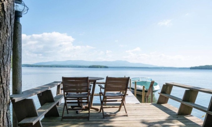 Meredith Resort | Lake Winnipesaukee Island Cabin