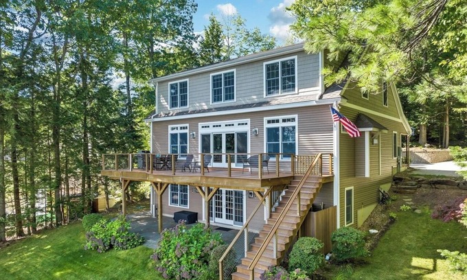 Gilford House | Lake Winnipesaukee Luxury Limited