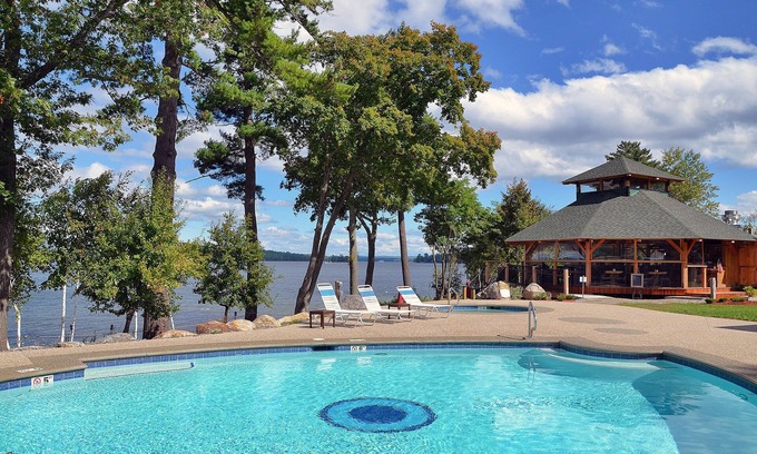 Weirs Beach House | 🏖 Lake Winnipesaukee Vacation at Akwa Marina 🏖 Beach, Pool, Hot Tub, Beach Bar