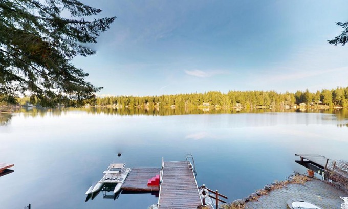 Mason County House | Lake Wooten Cabin