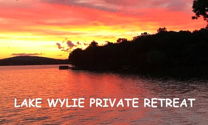 Bowling Green House | Lake Wylie waterfront 2BR house