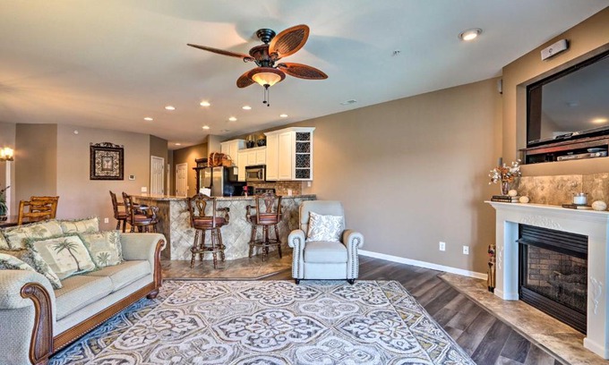 Camdenton Apartment | Lakefront Balcony and Pool Access Camdenton Condo
