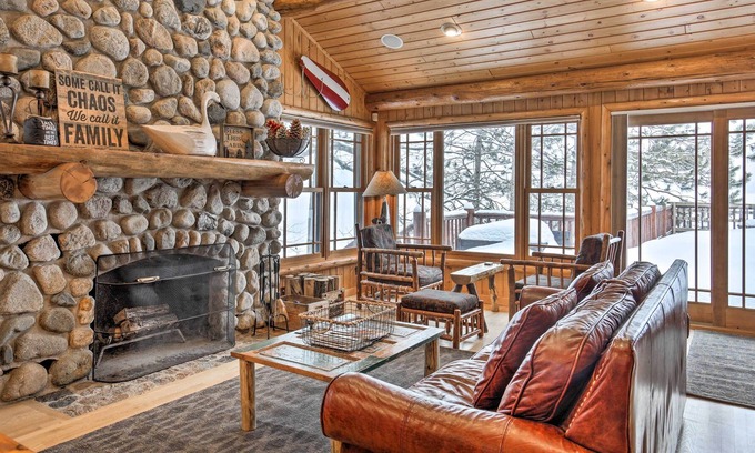 Northwoods Beach Cabin | Lakefront Cabin: 11 Mi to Downtown Shops & Dining!