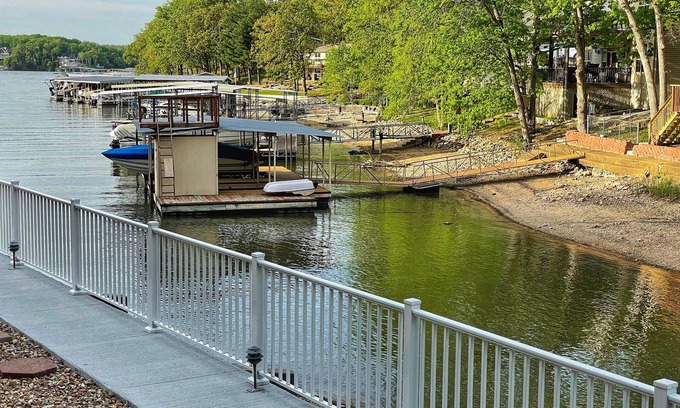 Osage Beach Condo | Lakefront Condo with Pool! Edge of the cove! NO STAIRS REQUIRED!