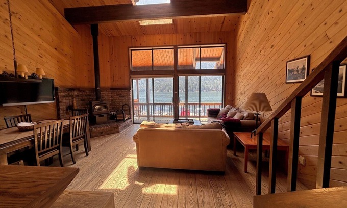 Truckee Condo | Lakefront Condominium at Donner Lake Village - 2 Bedroom, 2.5 bath with a loft