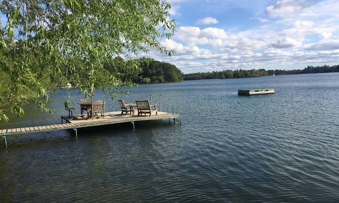 King Cottage | Lakefront Cottage - Chain O'Lakes, Sunset Lake