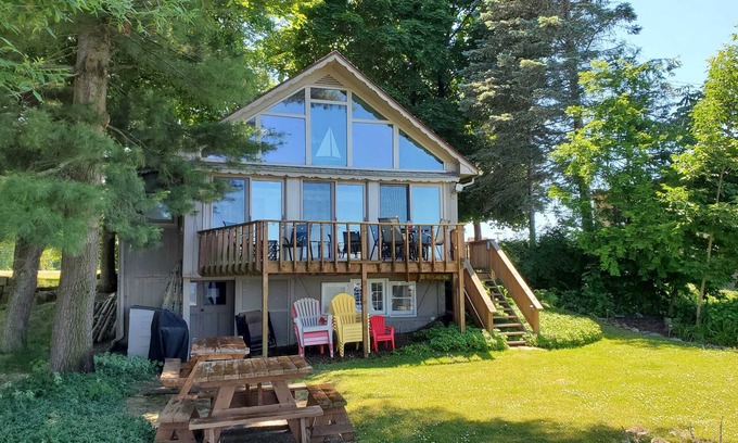 Mayville House | Lakefront Cottage on Chautauqua Lake