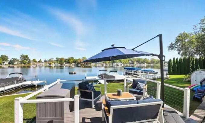 Leesburg Cabin | Lakefront~Cozy A Frame~Kayaks~Grill+Traeger