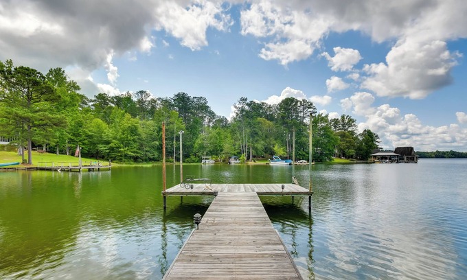 Pleasure Point Cabin | Lakefront Dadeville Retreat w/ Deck, Dock & Views!