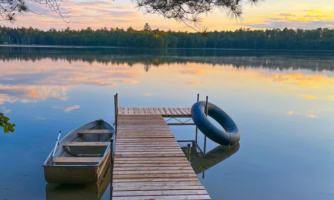 Boulder Junction House | Lakefront dog-friendly cabin with kayaks, canoe, firepit, grill, hammock, & AC