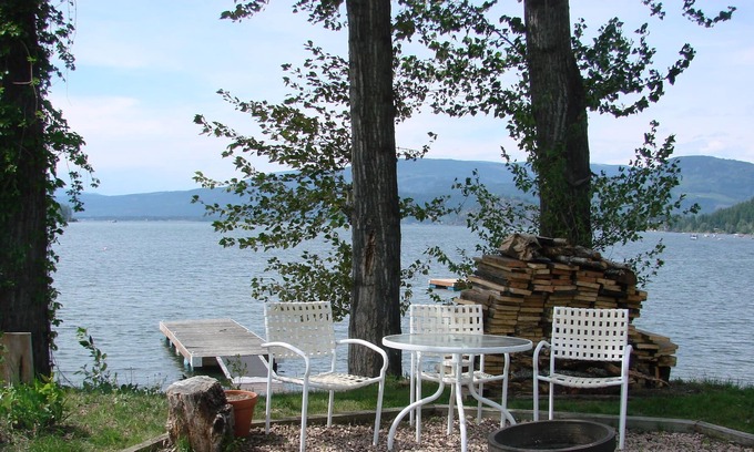 Blind Bay House | Lakefront family home in Blind Bay - Shuswap Lake