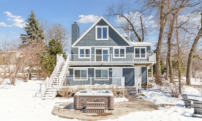 Little Canada House | Lakefront Getaway: Hot Tub, Firepit & Fireplaces!