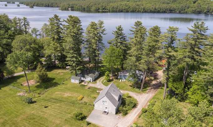 Bridgton House | Lakefront haven near Shawnee-central location-25 mi. to N.Conway