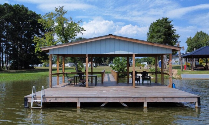 Centre House | Lakefront Home Featured on HGTV