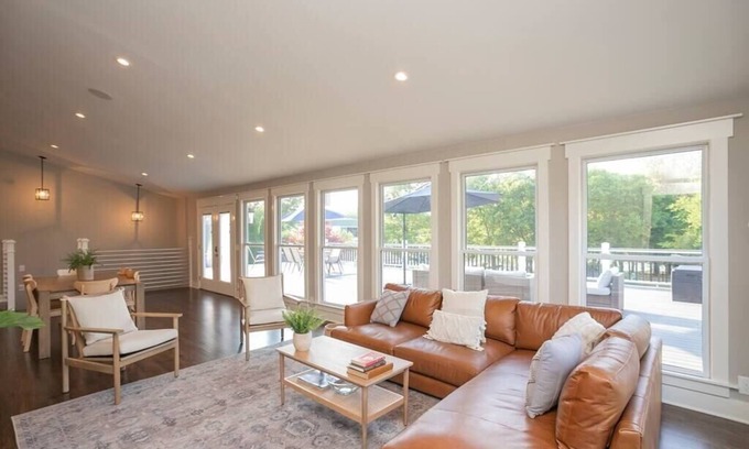 Gallatin House | Lakefront Home! Game Tables and Boat Dock