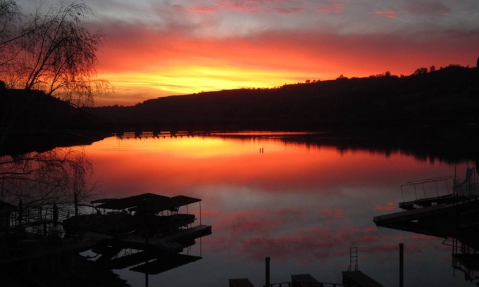 Jamestown House | LAKEFRONT HOME! Private cove with your own dock on the water! See Ramp info