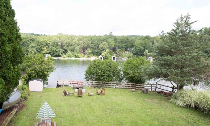 Putnam Valley House | Lakefront Home under 60 minutes from NYC and Westchester County