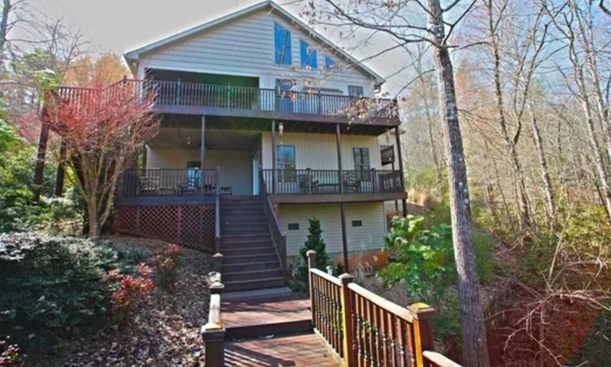 Salem House | Lakefront home w/ hot tub, dual decks, and private dock