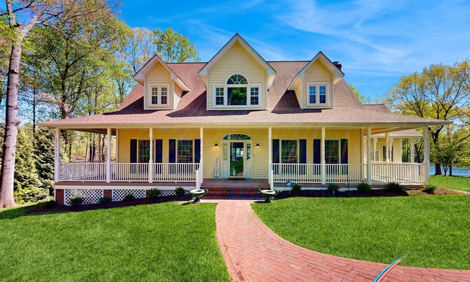 Mineral House | Lakefront home with private dock, kayaks, beach, badminton, firepit, & deck
