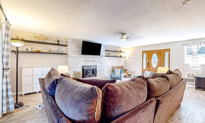 Lakeside House | Lakefront home with water views & direct dunes access