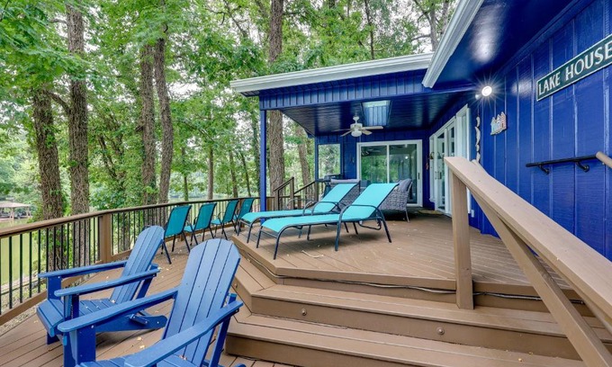 Hot Springs Village House | Lakefront Hot Springs Vacation Rental with Dock!