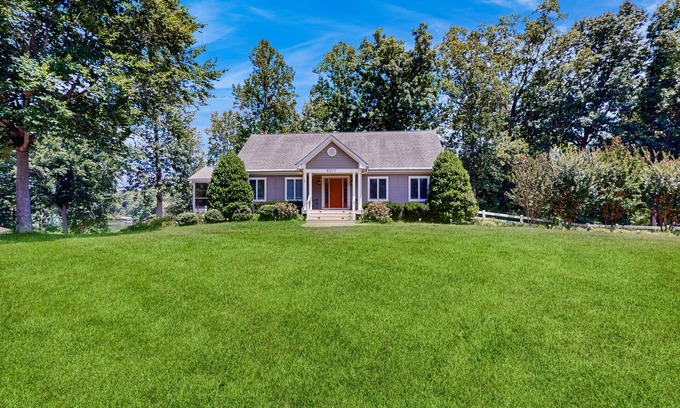 Livingston House | Lakefront house with breathtaking views, private dock & boat launch
