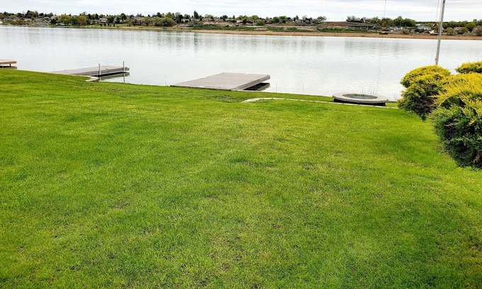 Moses Lake House | Lakefront Living at Archie's Place
