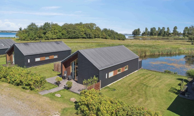 Stubbekobing House | Lakefront Luxury in Kongsnæs Holiday Retreat